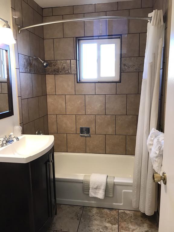 קלאמאת' פולס Townhouse Inn & Suites מראה חיצוני תמונה
