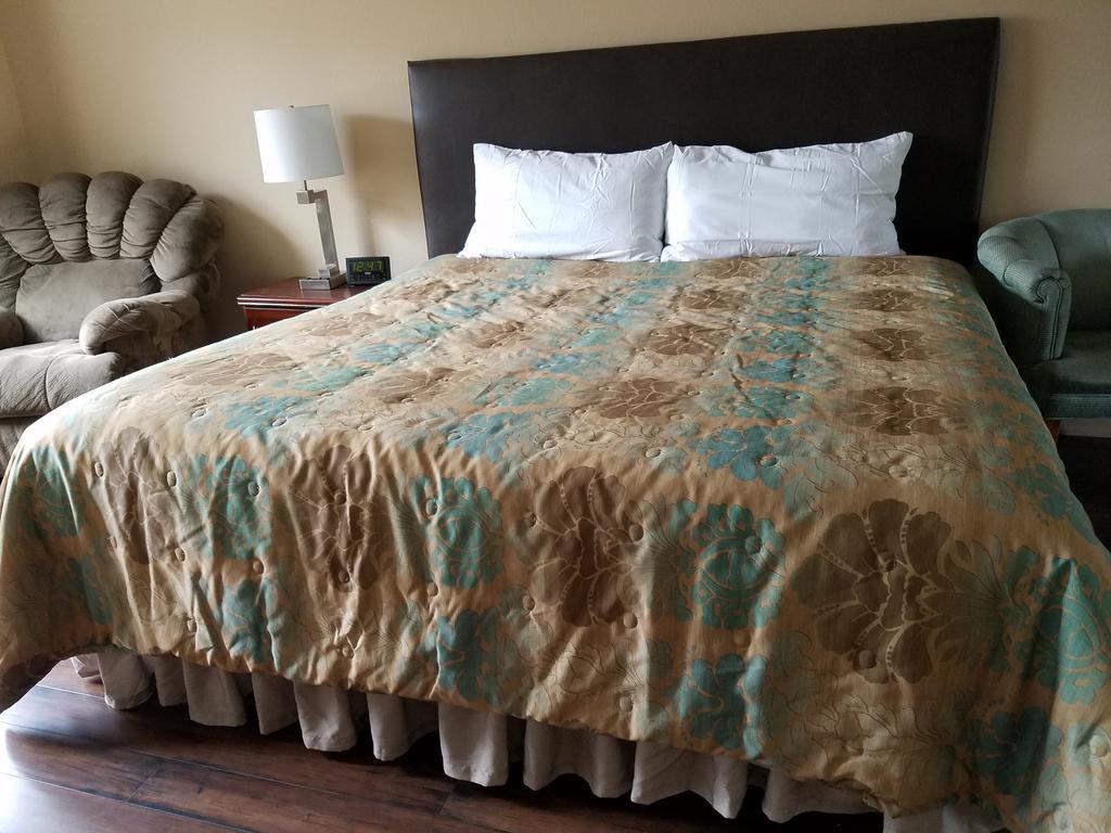 קלאמאת' פולס Townhouse Inn & Suites מראה חיצוני תמונה