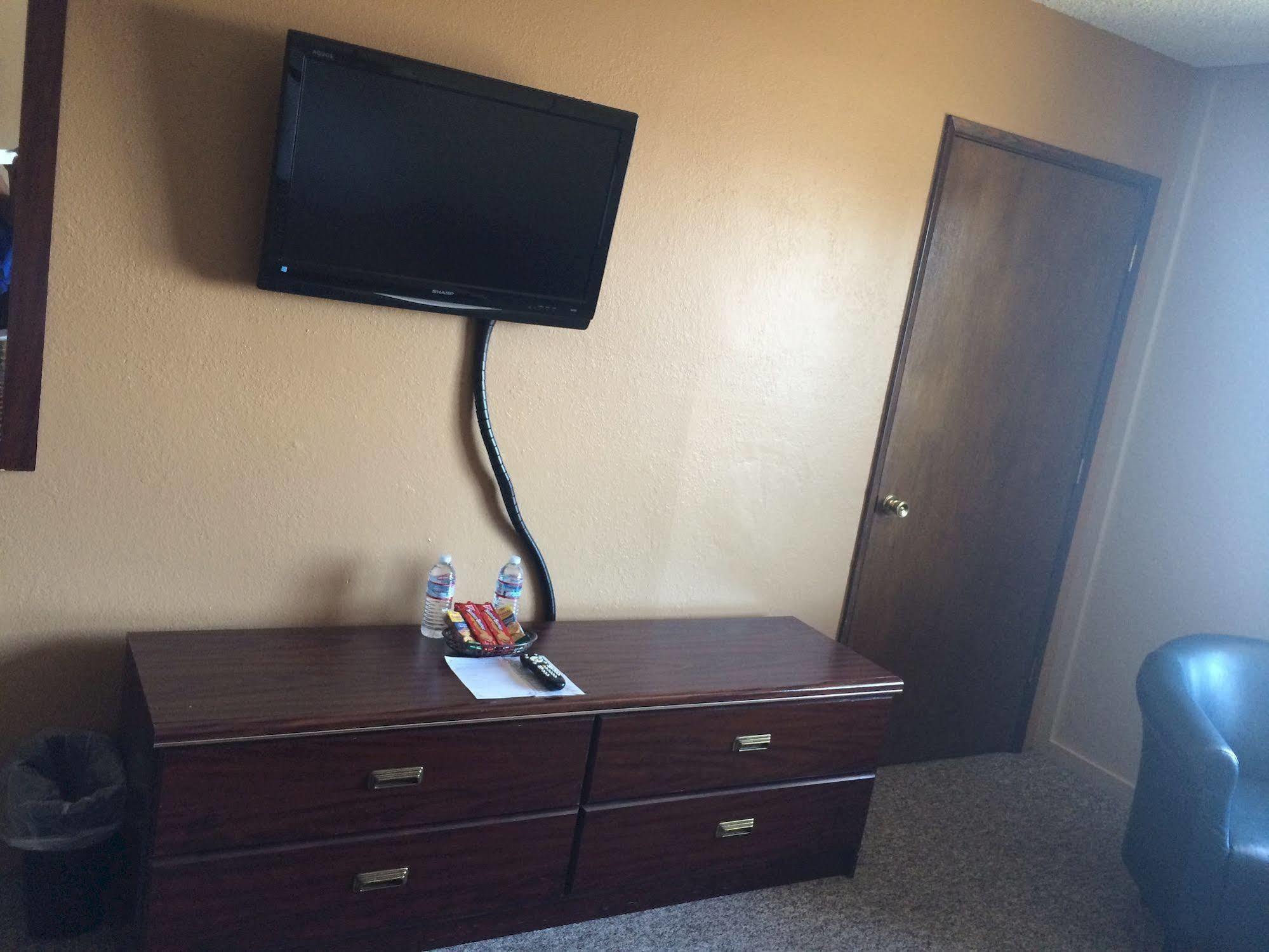 קלאמאת' פולס Townhouse Inn & Suites מראה חיצוני תמונה