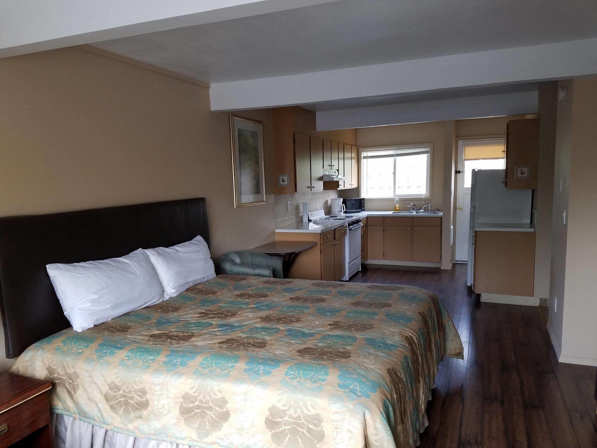 קלאמאת' פולס Townhouse Inn & Suites מראה חיצוני תמונה